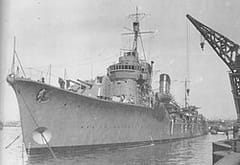 How Did Lieutenant Kennedy Save His Crew After PT-109 Sank?
