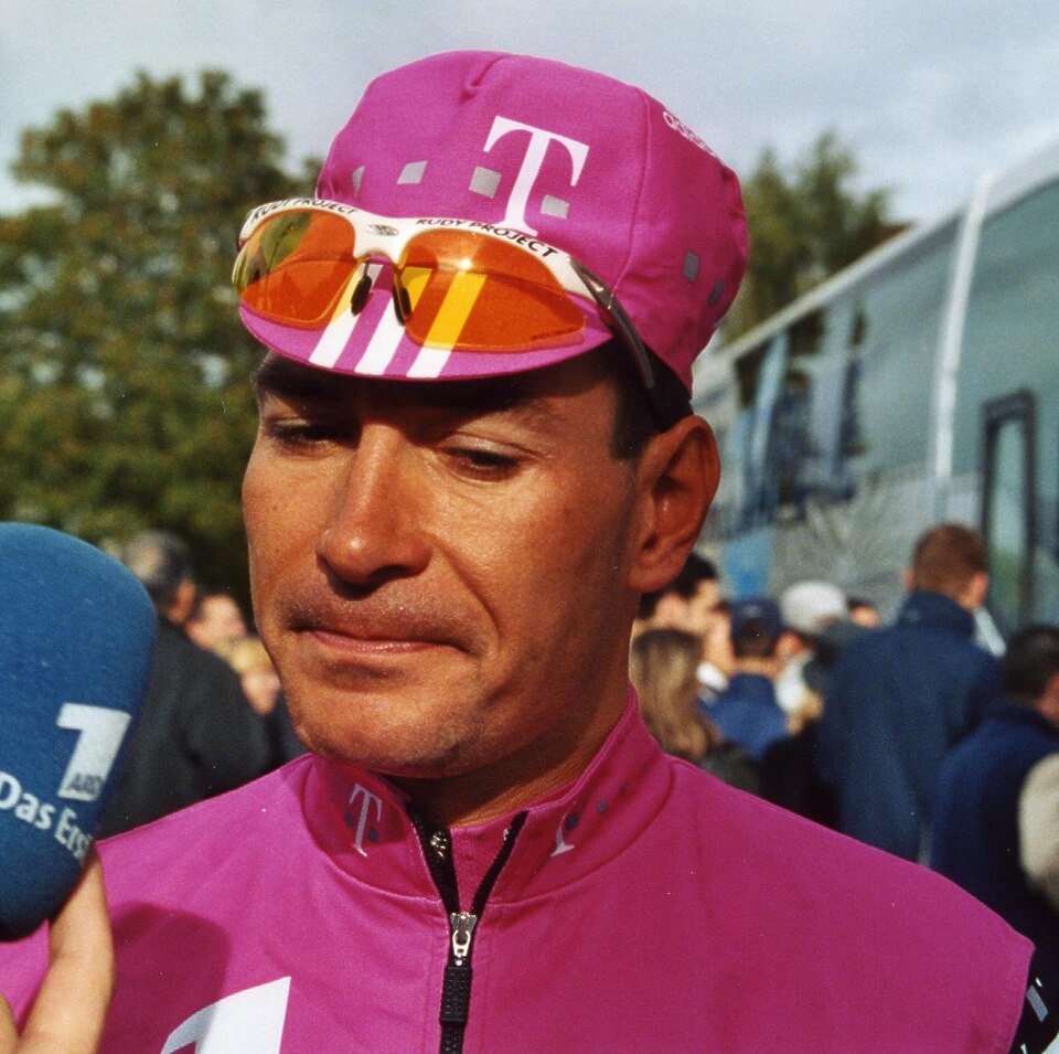 Zabel during Paris–Tours 2002