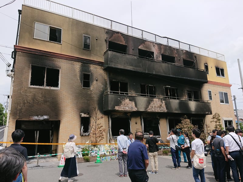 A man sets fire to an anime studio in Fushimi-ku, Kyoto, Japan, killing 36 peopl